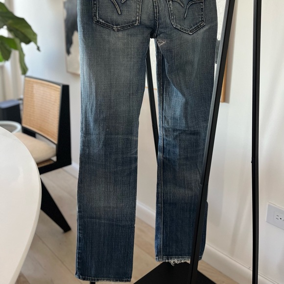Medium/Stonewashed Straight Leg, Distressed Joe’s Jeans in Size 26 - Picture 5 of 7
